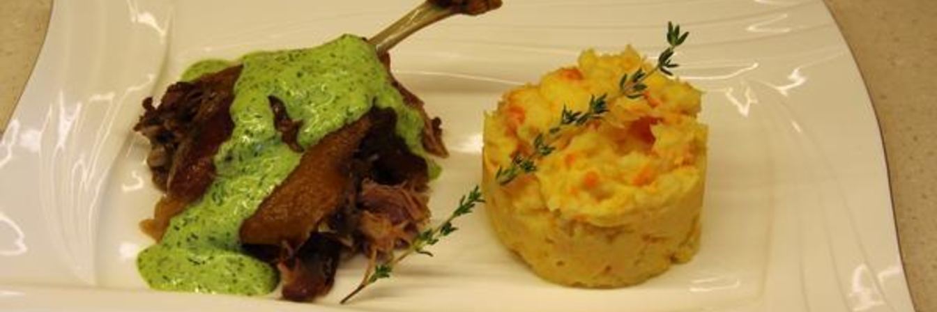 Томленая утка под изумрудным соусом