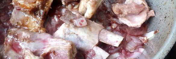 томленные бараньи ребра с красным вином