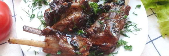 томленные бараньи ребра с красным вином