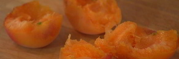 утиные грудки с абрикосами