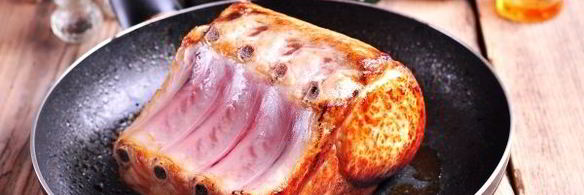 запеченная свиная корейка в мандариновом соусе