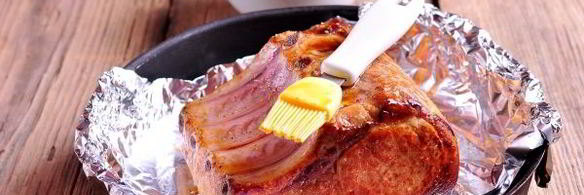 запеченная свиная корейка в мандариновом соусе