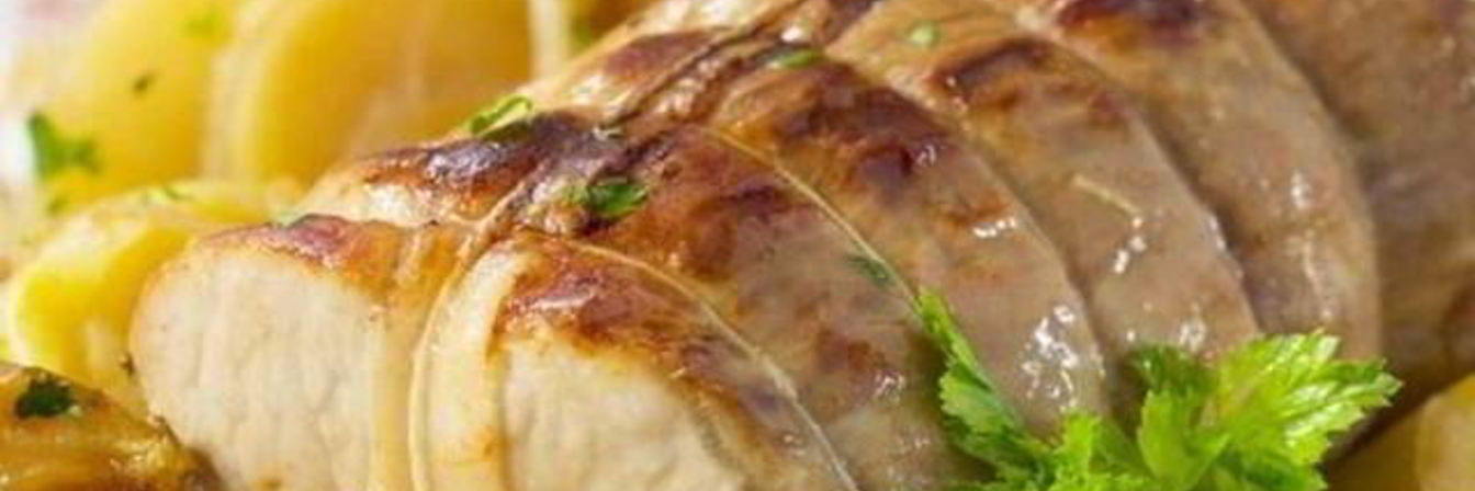 Запеченная свинина с яблоками и картофелем