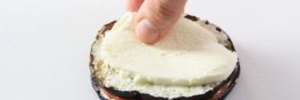 баклажаны с моцареллой и помидорами