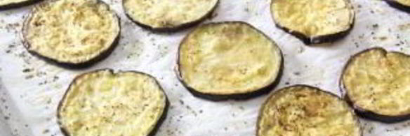 баклажаны с моцареллой и помидорами