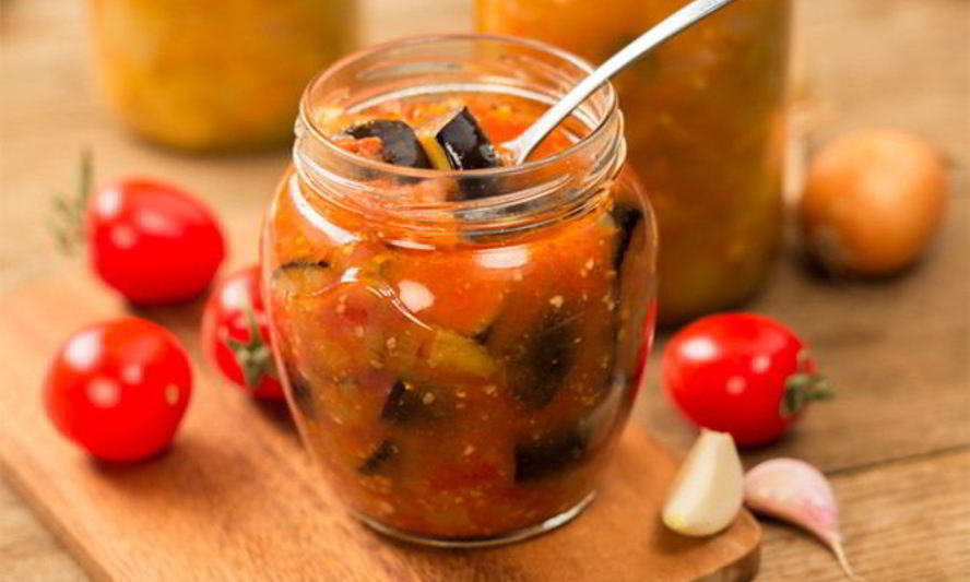 Рецепт баклажанов с помидорами и морковкой