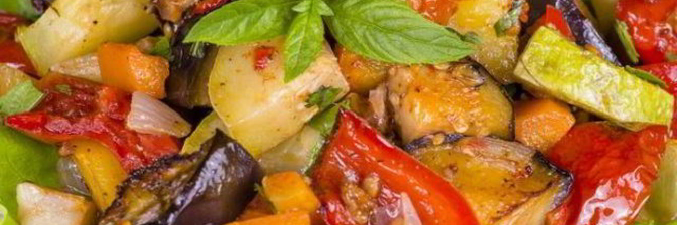 Баклажаны, тушеные с овощами