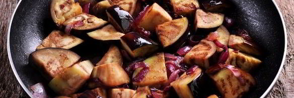 баклажаны тушеные с помидорами