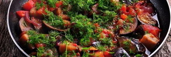 баклажаны тушеные с помидорами