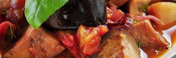 баклажаны тушеные с помидорами