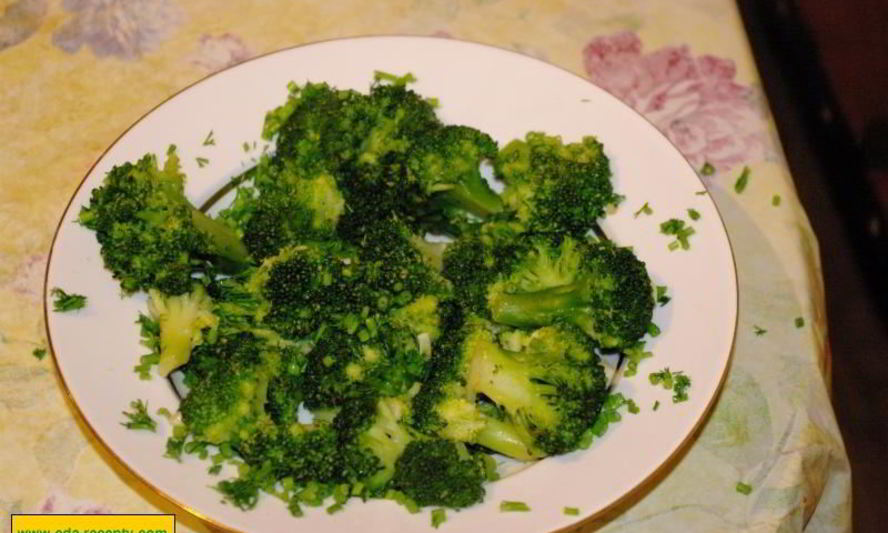 Рецепт брокколи, запеченной в духовке с чесноком