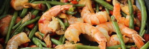 чап-чой с креветками, грибами и стручковой фасолью