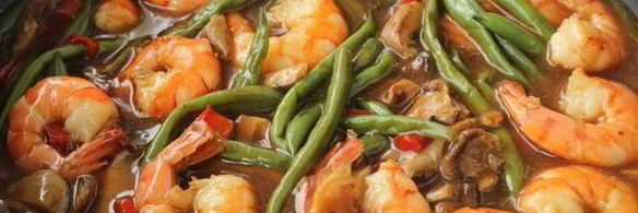 чап-чой с креветками, грибами и стручковой фасолью