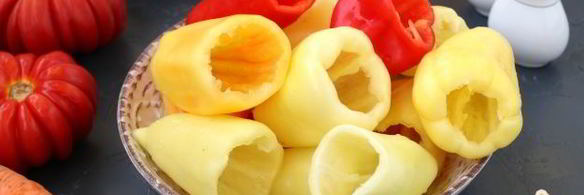 фаршированный мясом перец с картофелем