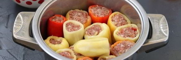 фаршированный мясом перец с картофелем