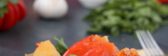 фаршированный мясом перец с картофелем