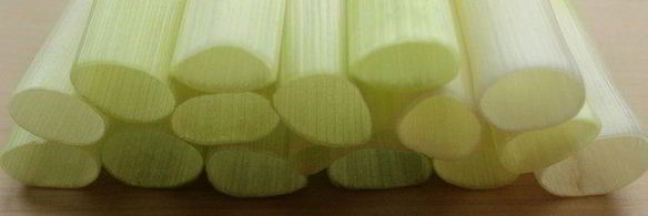 фаршированный порей в сливочном соусе, запеченный под сыром джюгас