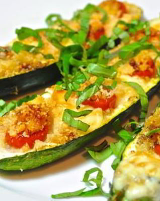 Фаршированные кабачки с сыром и помидорами черри