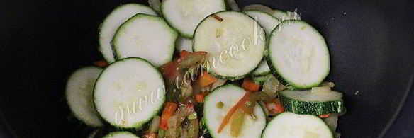 кабачки тушеные в мультиварке