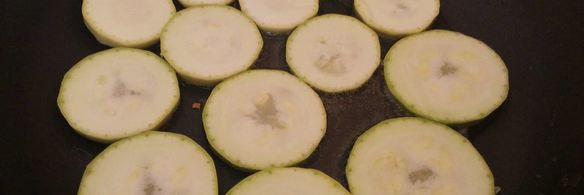 кабачки жареные с чесноком