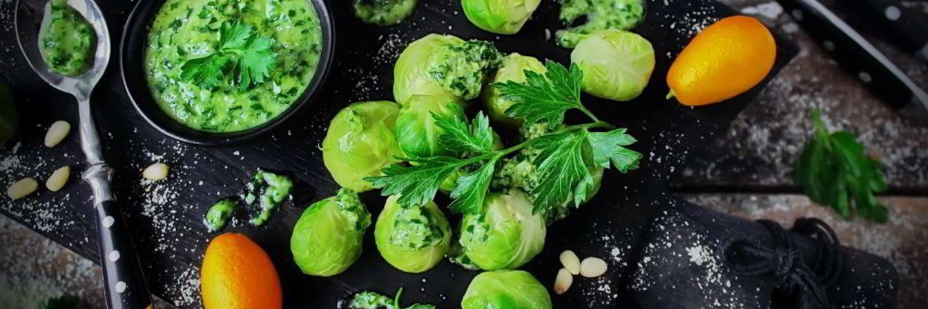 Капуста брюссельская с соусом