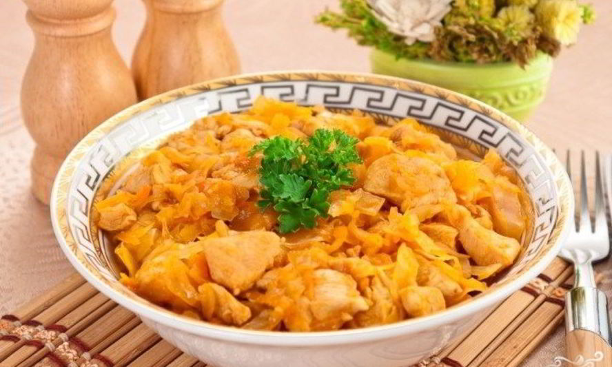 Рецепт капусты кислой, тушенной с мясом