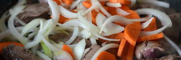 картофель тушеный с куриной печенью