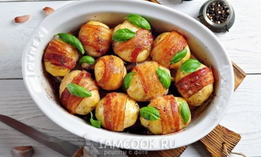 Рецепт картофеля в беконе, запеченный в духовке