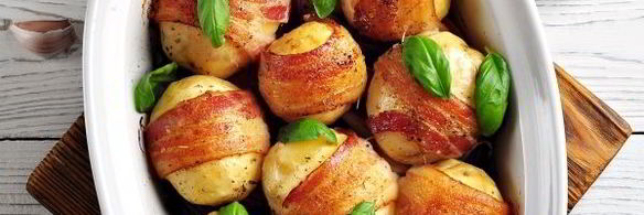 картофель в беконе, запеченный в духовке