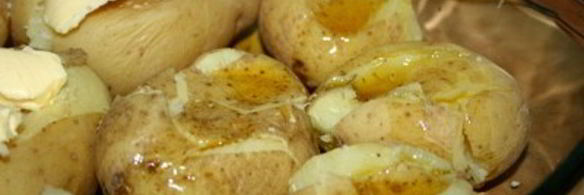 картофель в кожуре, запеченный в духовке