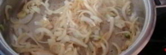 картофель, запеченный с мясом и грибами