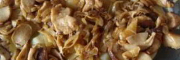 картофель, запеченный с мясом и грибами