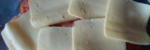 картофель, запеченный с мясом и грибами