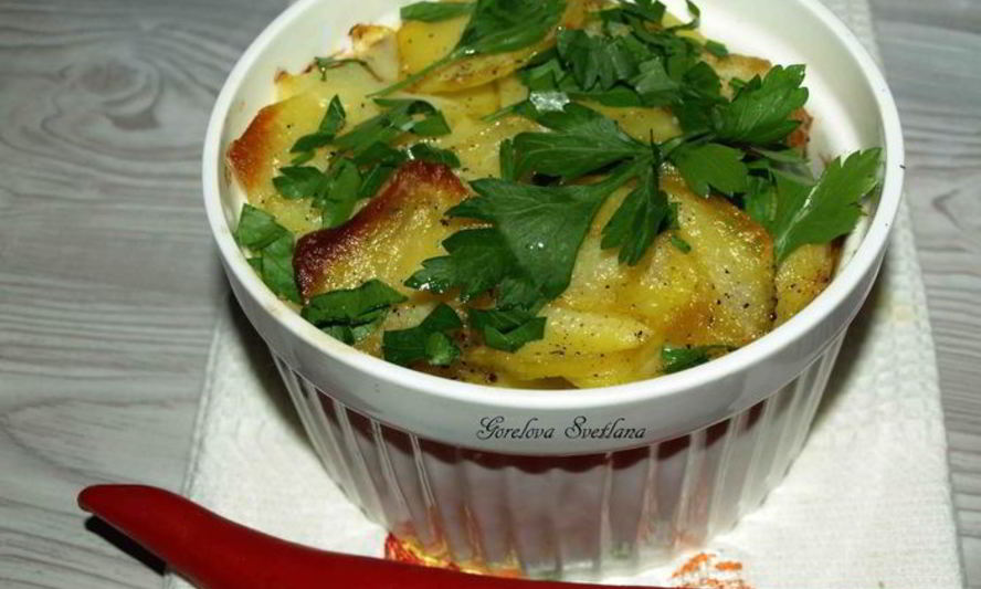 Рецепт картофеля, запеченного с салями