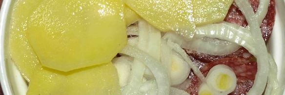 картофель, запеченный с салями