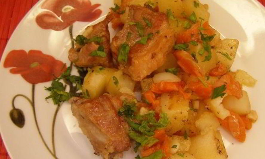 Рецепт картошки, тушеной с ребрышками