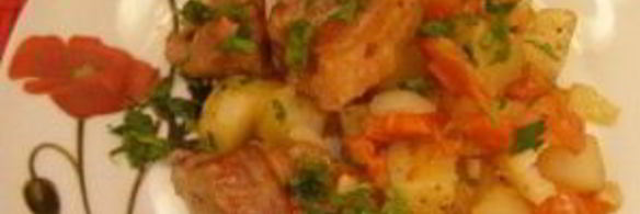 картошка, тушеная с ребрышками