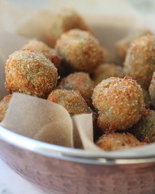 Острые жареные оливки с сыром