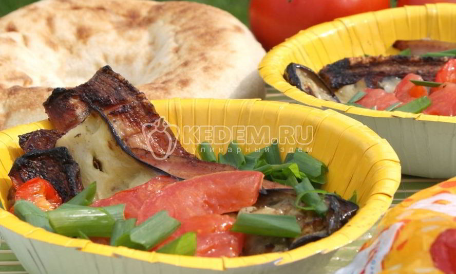 Рецепт овощей на гриле с копченостями