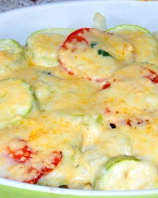 Овощи, запеченные под соусом