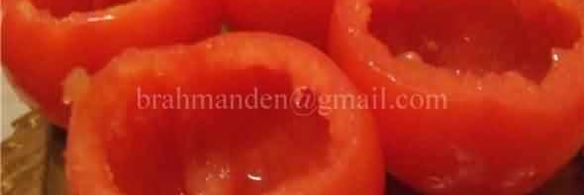 печеные овощи, фаршированные курицей с соусом бешамель и грибами