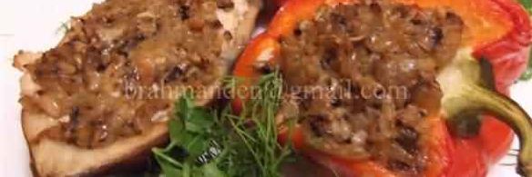 печеные овощи, фаршированные курицей с соусом бешамель и грибами