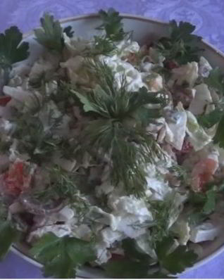 Пекинская капуста с курицей и грибами