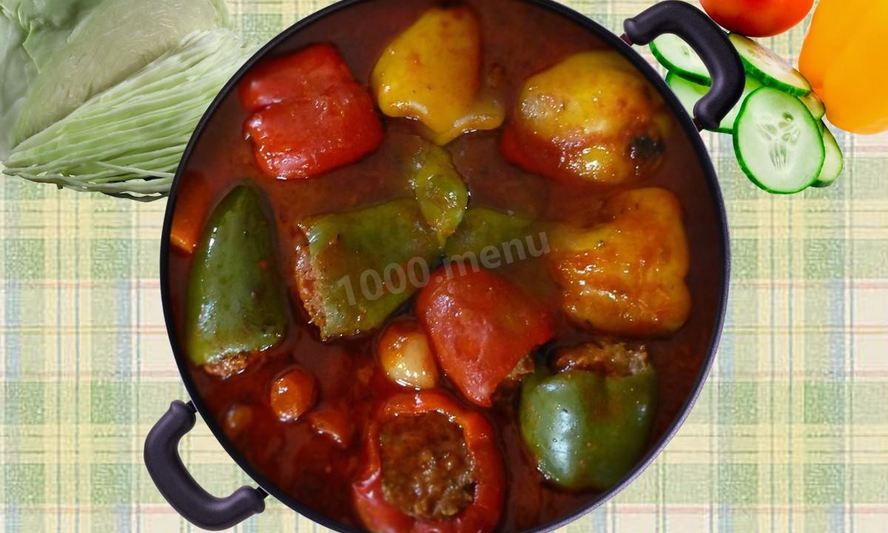 Рецепт перца фаршированного капустой и фаршем в томатном соусе