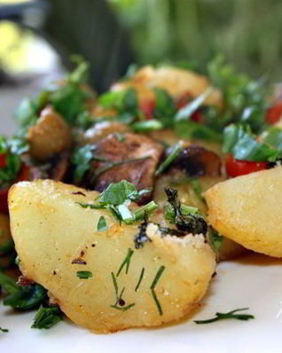 Пикантный картофель запеченный в духовке