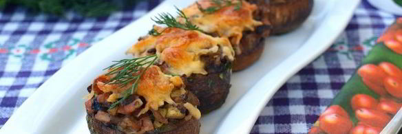 шампиньоны фаршированные ветчиной и кабачками