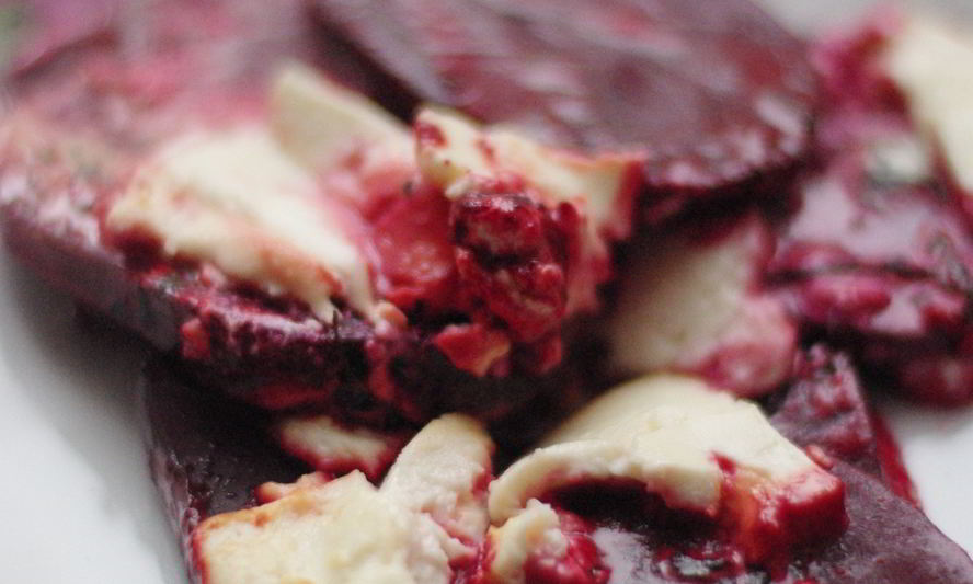 Рецепт свекольного гратен с сыром фета