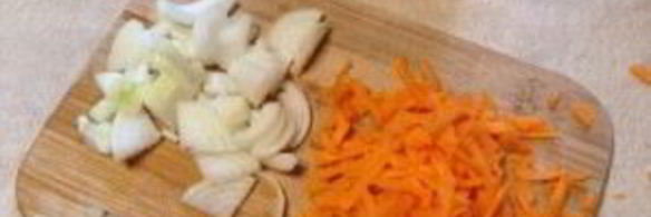 свежая капуста тушеная с курицей