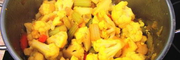 цветная капуста с овощным соусом