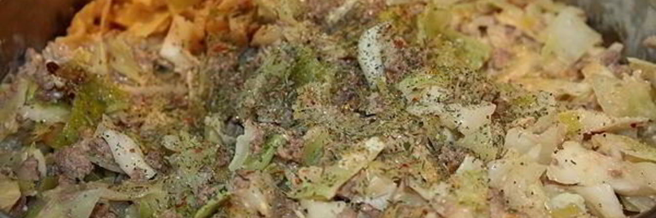 Тушеная капуста под соусом